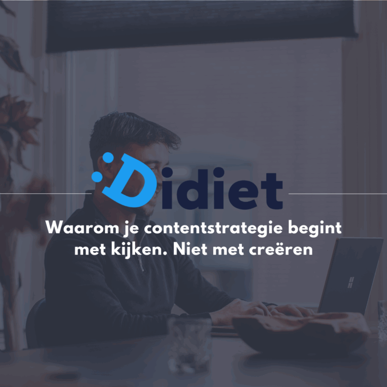Bekijkt contentstatistieken op laptop, met focus op data-analyse voor contentstrategie. Visuele weergave van hoe inzicht in data leidt tot betere contentbeslissingen.